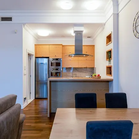 Historic Market Square -140m2 Grand As R504 Apartament *