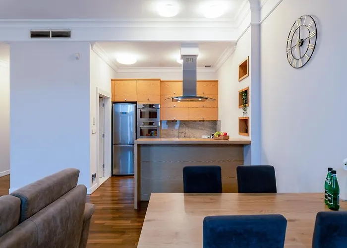 Historic Market Square -140m2 Grand As R504 아파트 *